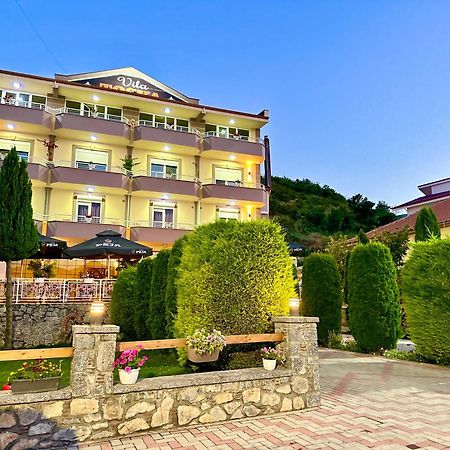 Hotel Vila Toska Piskupat Экстерьер фото