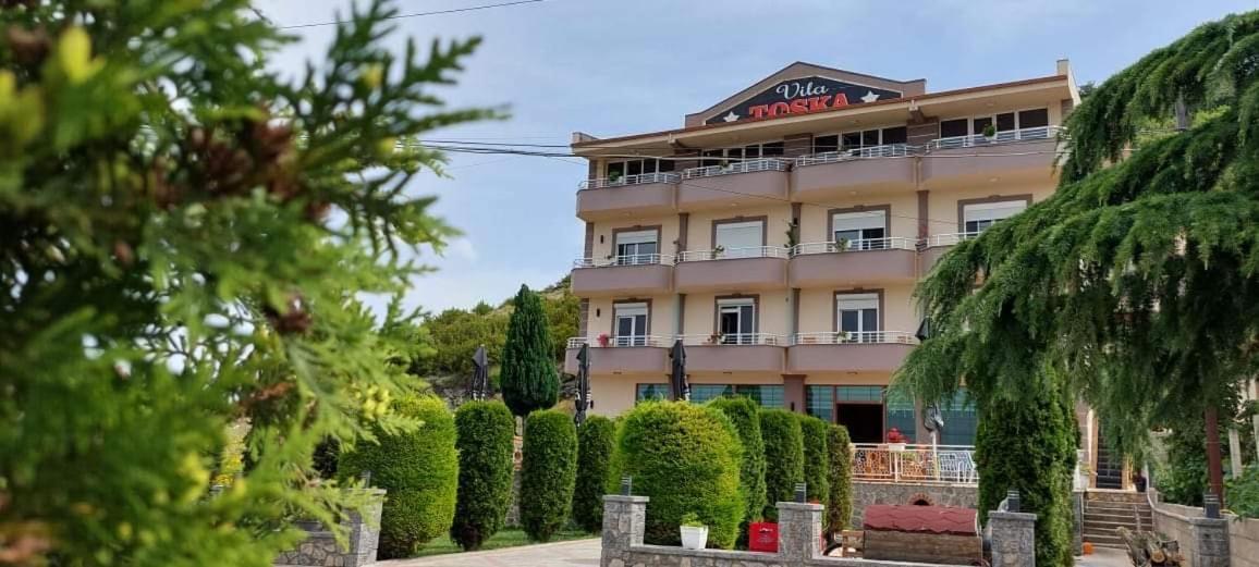 Hotel Vila Toska Piskupat Экстерьер фото