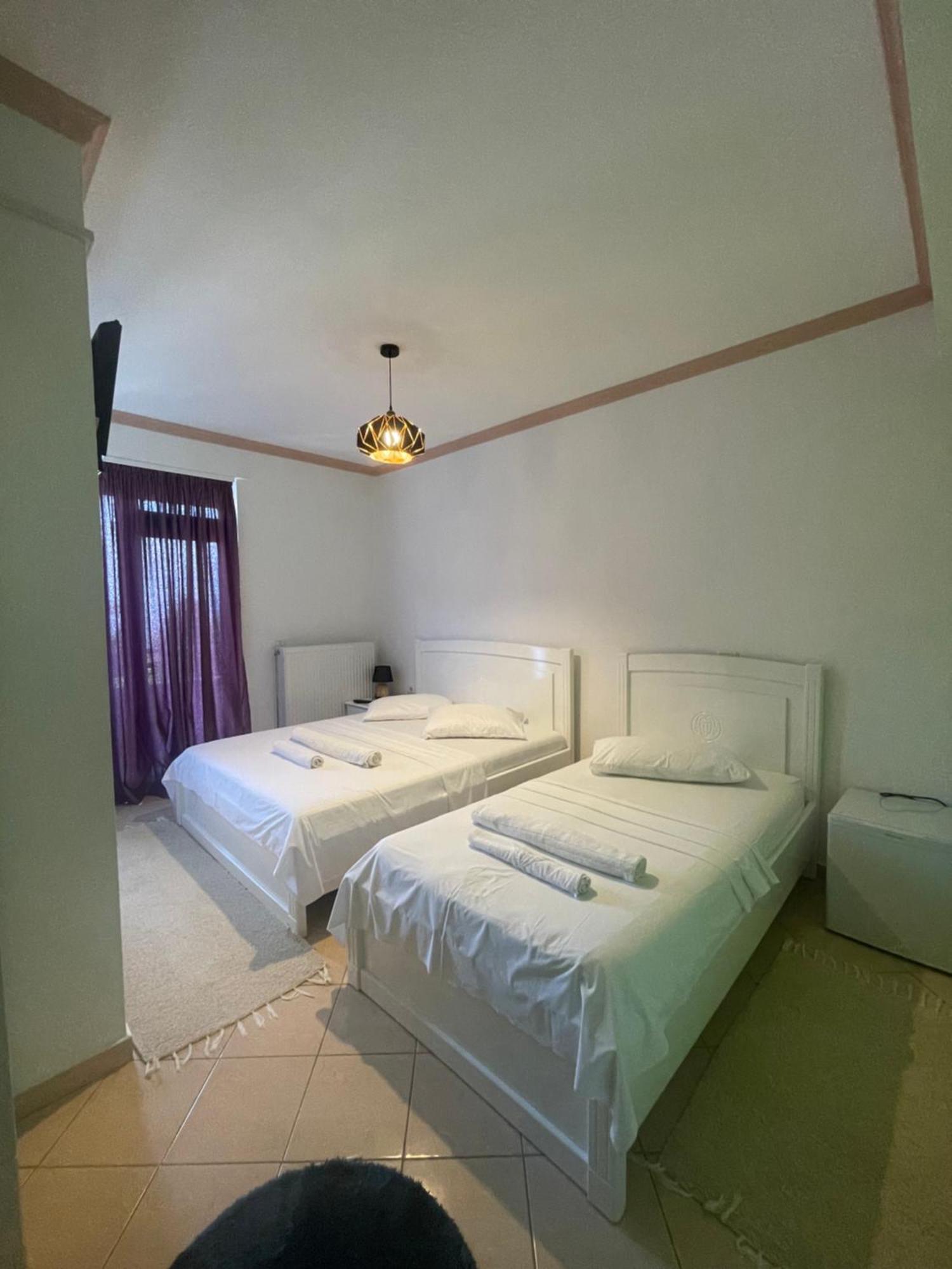 Hotel Vila Toska Piskupat Экстерьер фото